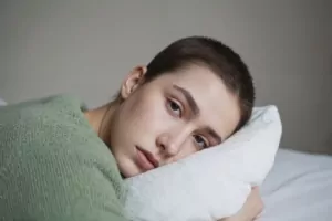 ciągłe uczucie lęku i niepokoju